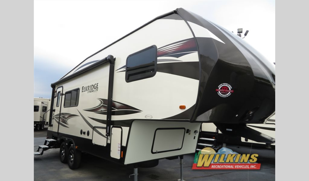 New 2017 Heartland Elkridge Xtreme Light E255