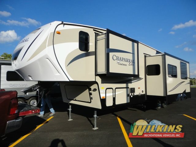 Coachmen Chaparral Lite Fifth Wheel