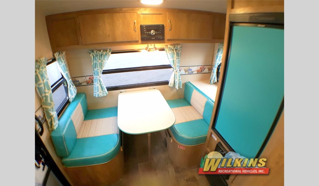 Gulf Stream Vintage Cruiser Travel Trailer Dinette