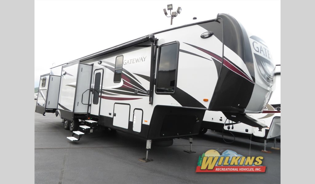 Heartland Gateway 3800RLB Bunkhouse Fifth Wheel