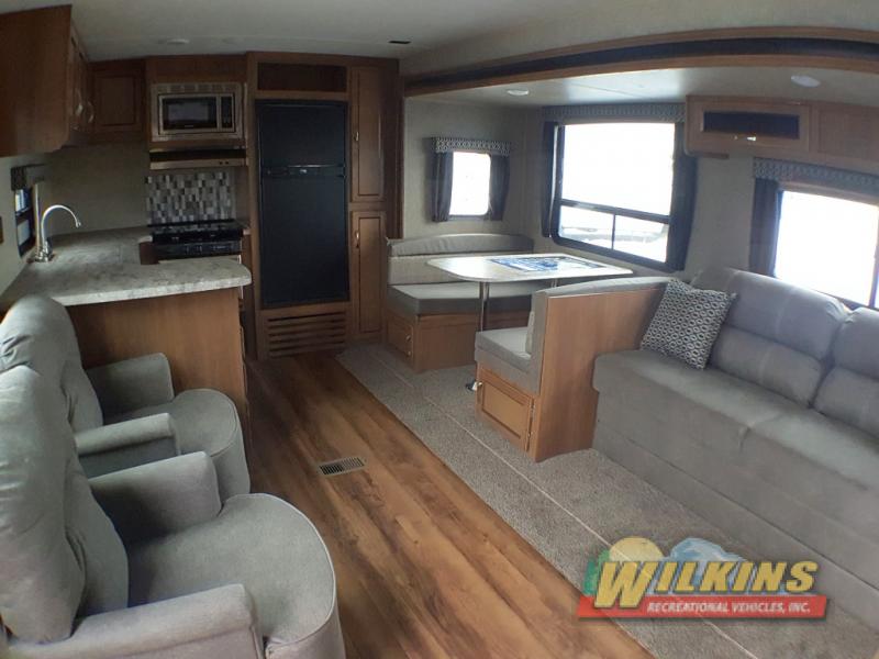 Coachmen Catalina Legacy Edition Travel Trailer Interior