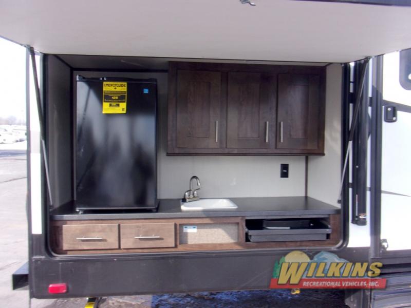 Cruiser Embrace Travel Trailer Outdoor Kitchen